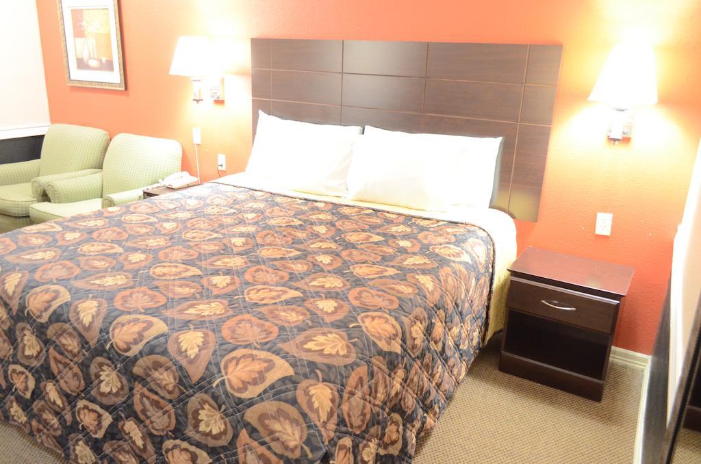 Budget Host Inn & Suites Houston Quarto foto